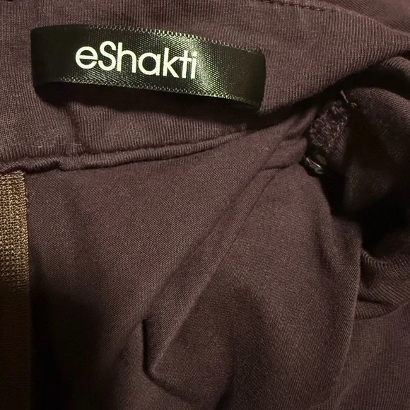 Purple Short Sleeve Dress - Picture 4 of 7